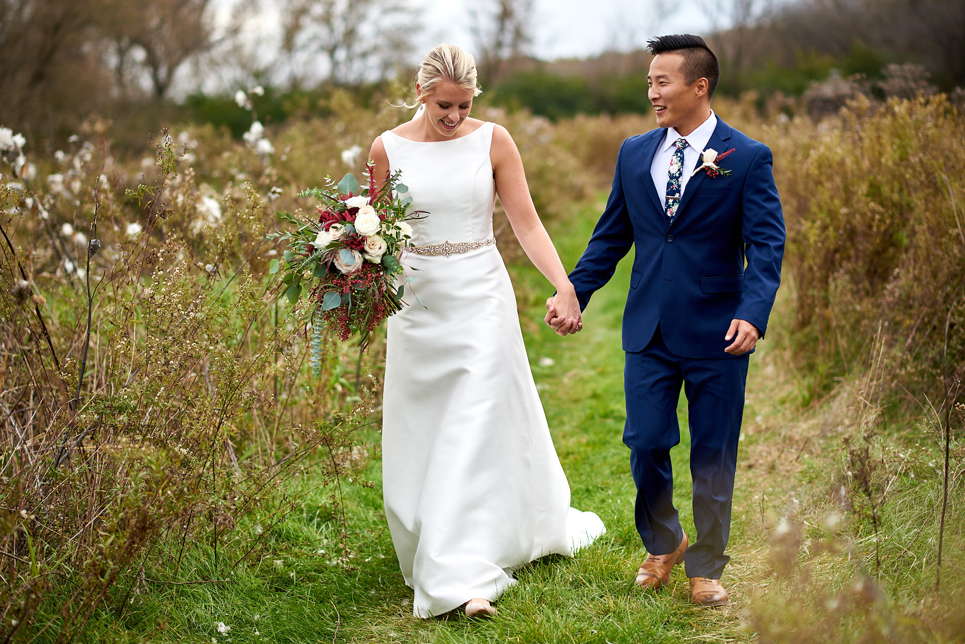 chicago destination wedding photographer séance couple naturelle