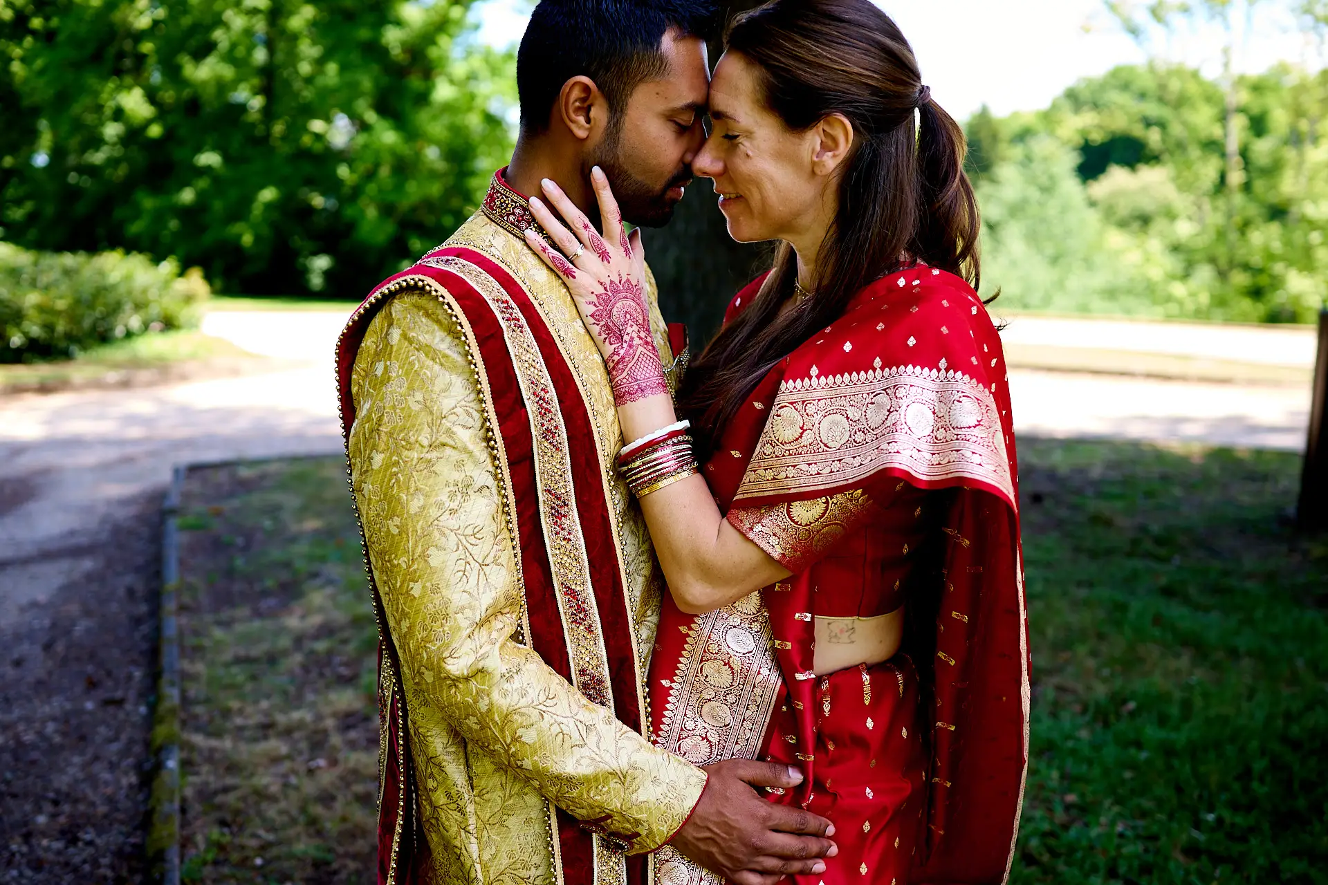 Photographe mariage indien auvergne - Kathryn and Shoumo chateau de Maulmont