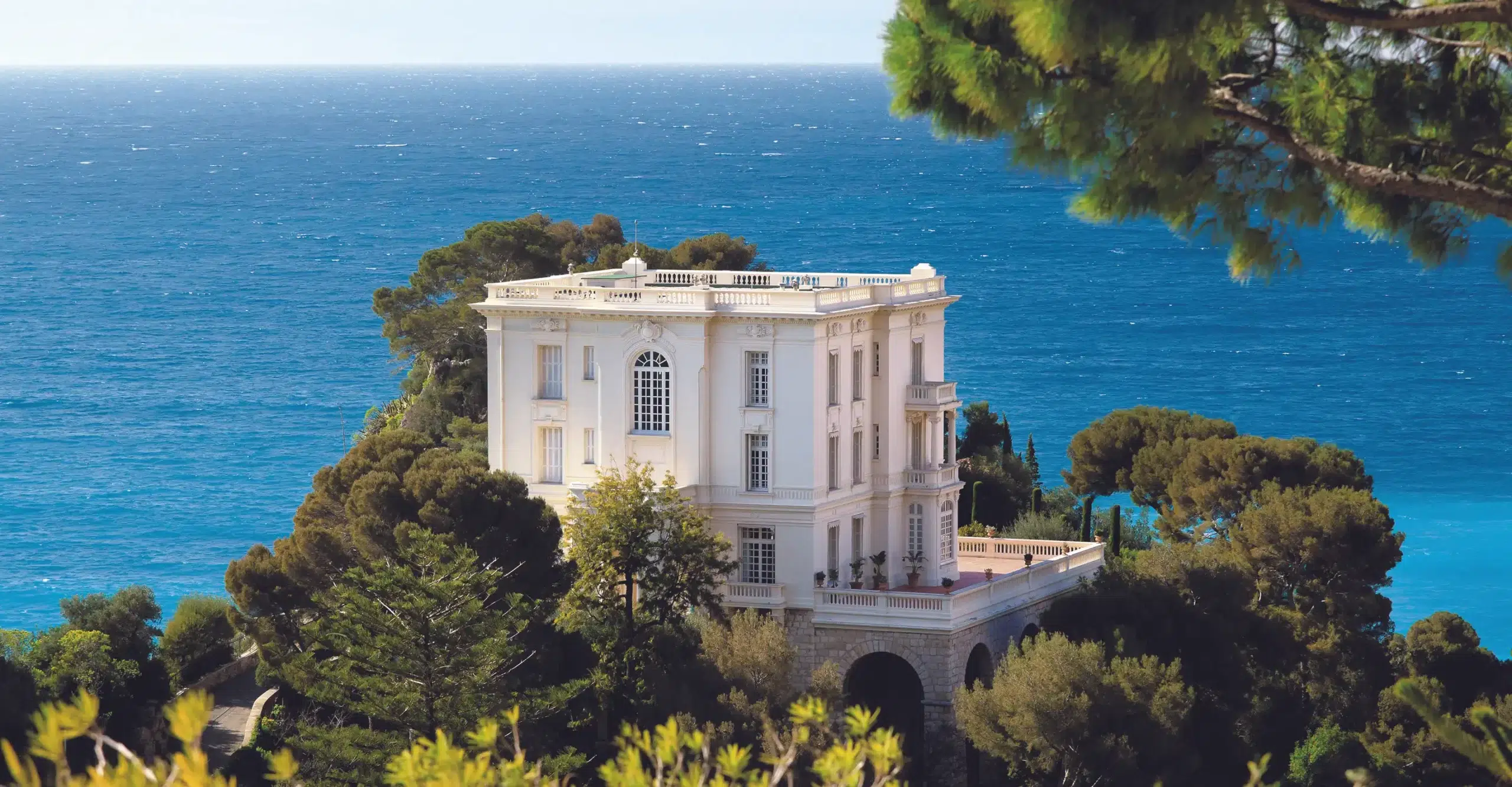 Top wedding destination venue in France - Villa la Vigie in Monaco - Luxury wedding