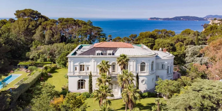 Le grand domaine AZUR - luxury wedding venues in France French riviera