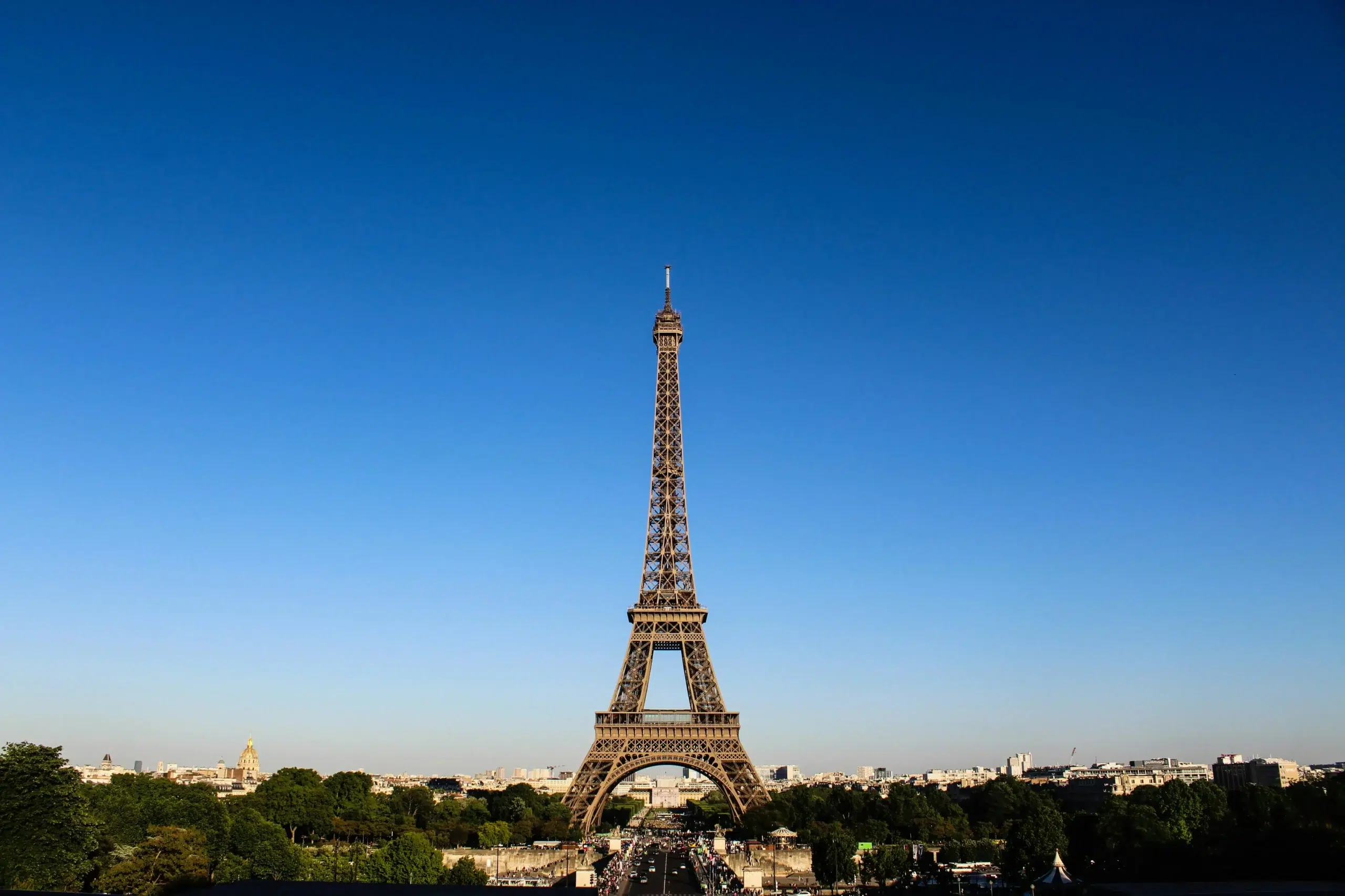 best regions in France for a destination wedding - Paris tour eiffel