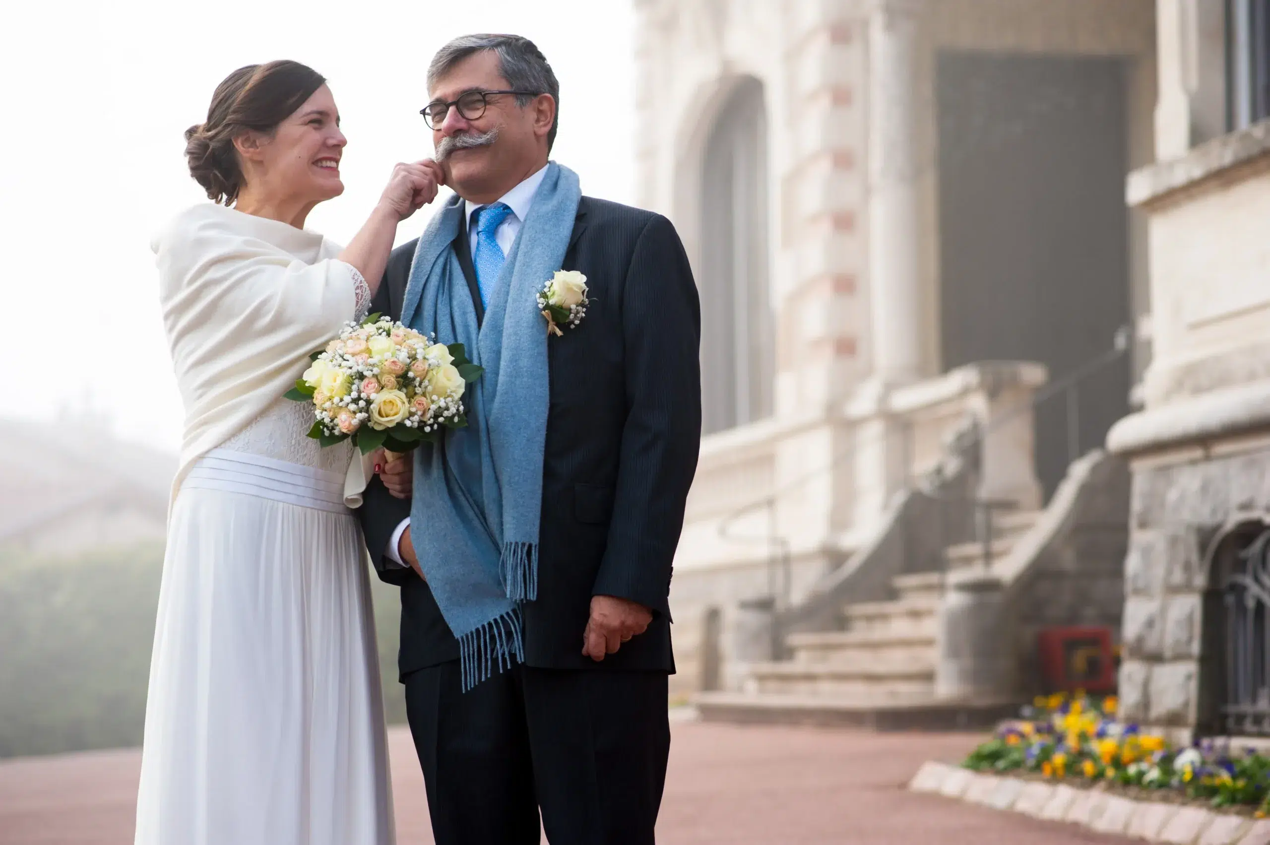 the bride and her father during the winter wedding in Lyon France