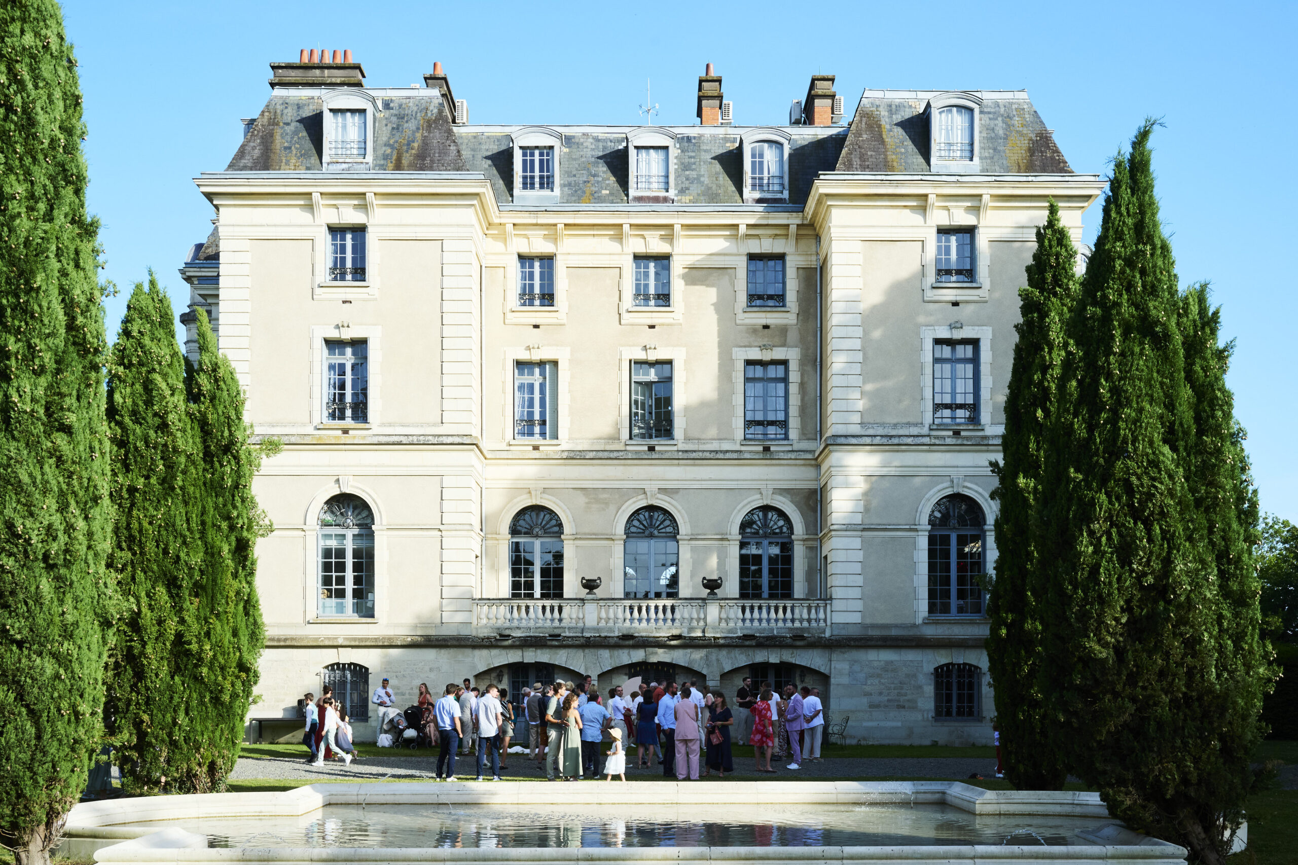 facade sud du chateau la caniere pour la réception