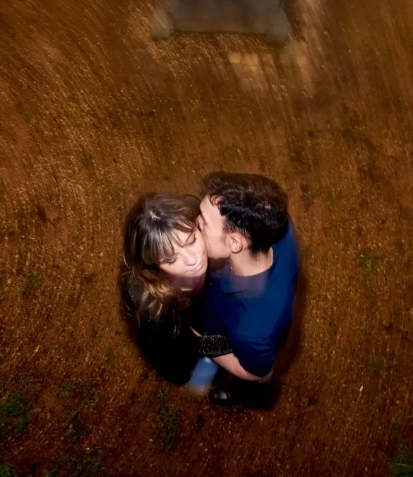 photographe clermont-ferrand seance photo couple urbaine mouvement